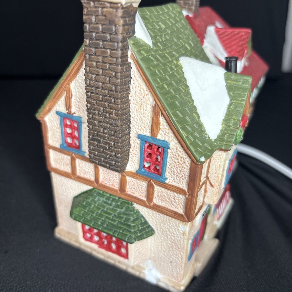 1994 LEMAX Dickensvale Village Porcelain Rare Books Bobs Tobacco Lighted House - Picture 2 of 11
